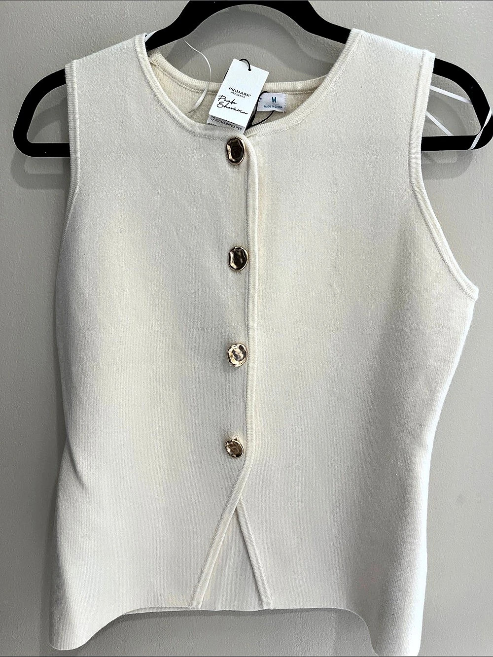 Primark Paula Echevarria Cream Sleeveless Button Front Top in White Size Medium